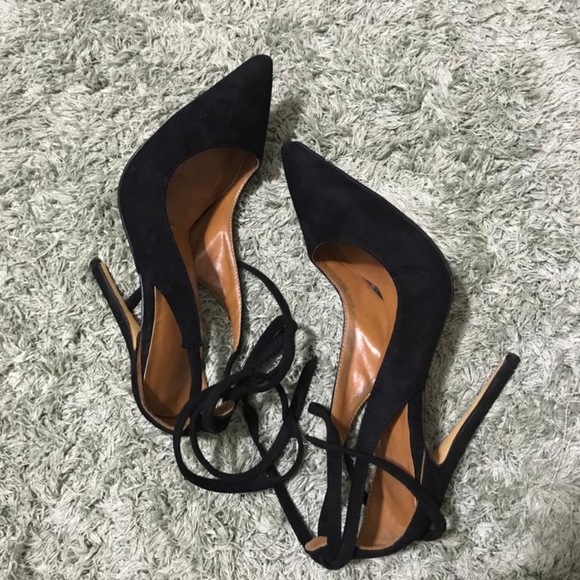 Black suede pointed heel